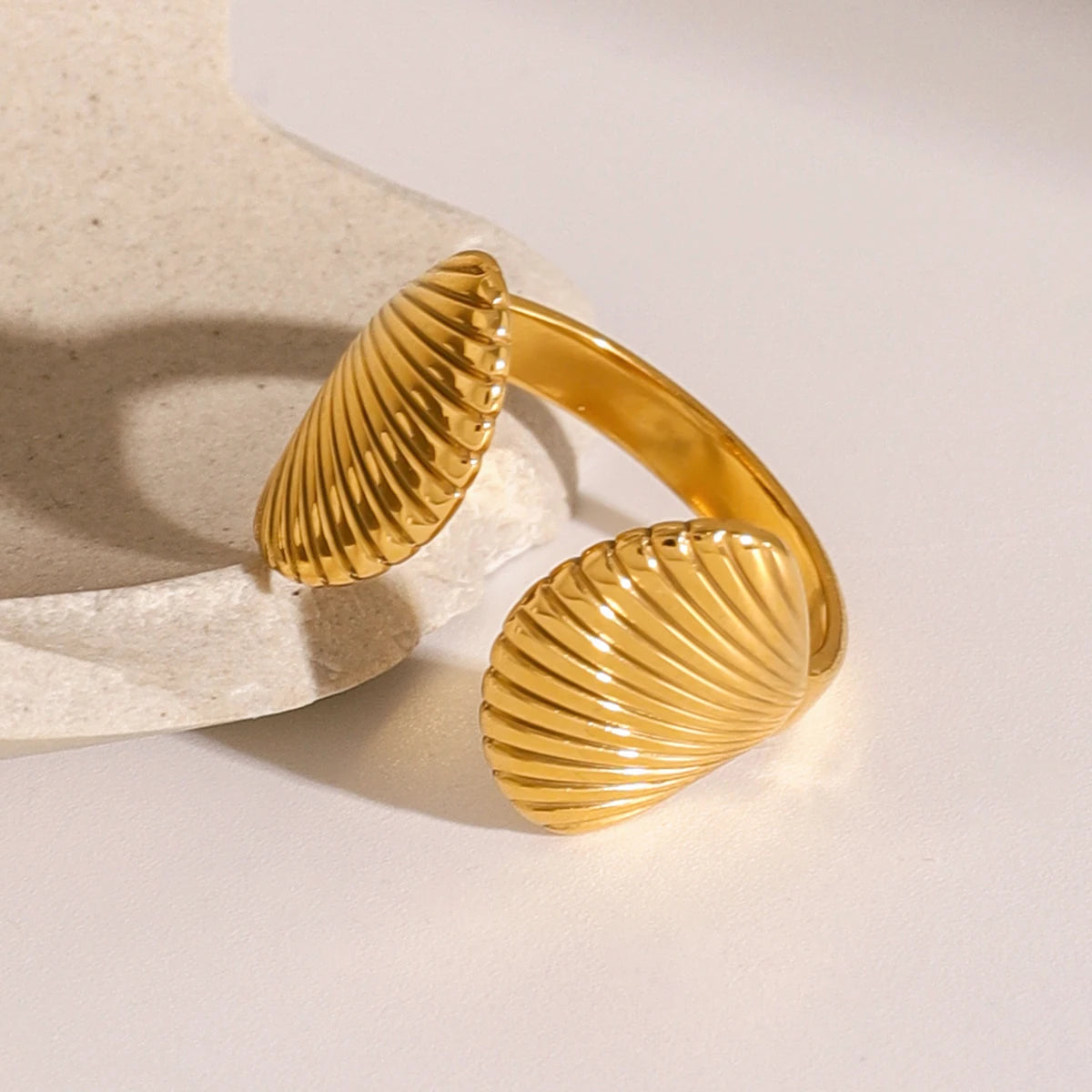 Adjustable Shell Ring